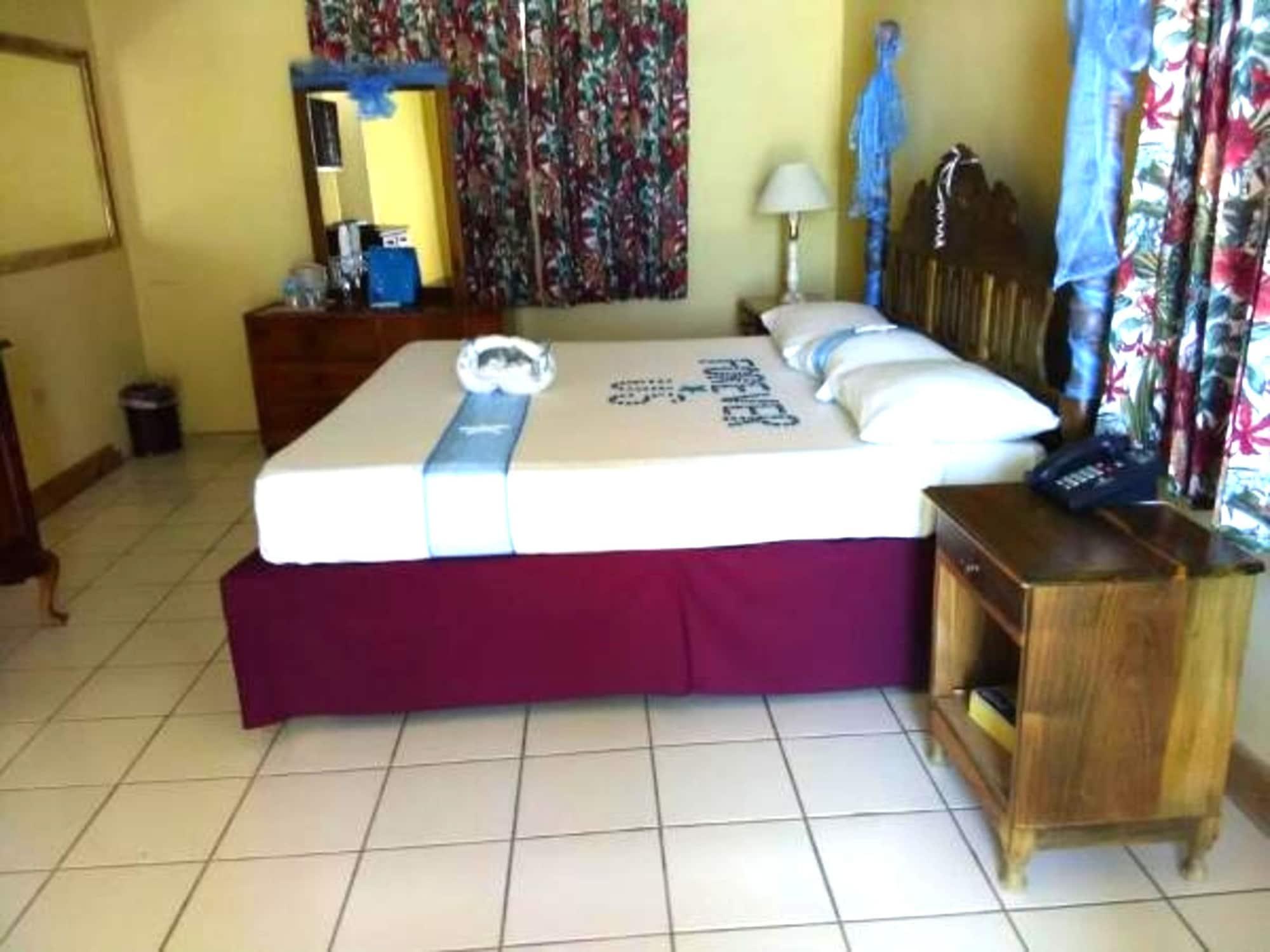 Treasure Beach Hotel מראה חיצוני תמונה