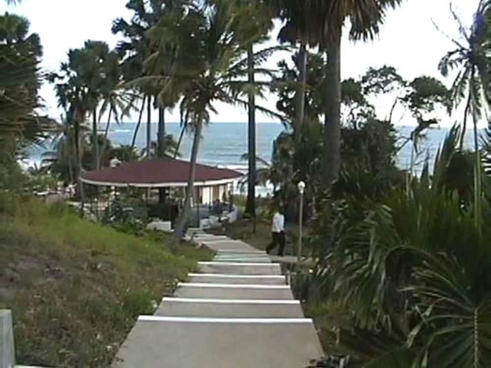Treasure Beach Hotel מראה חיצוני תמונה